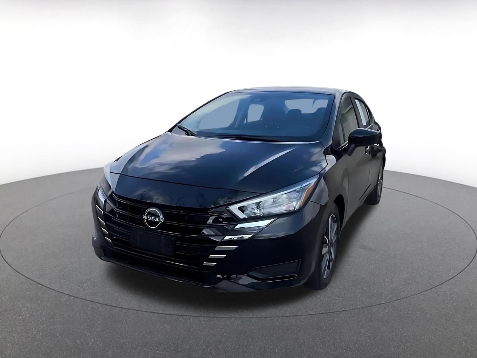 Used 2025 Nissan Versa SV FWD image 7
