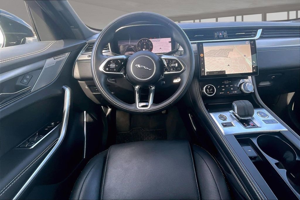 Used 2026 Jaguar F-PACE R-Dynamic S AWD/4WD image 5