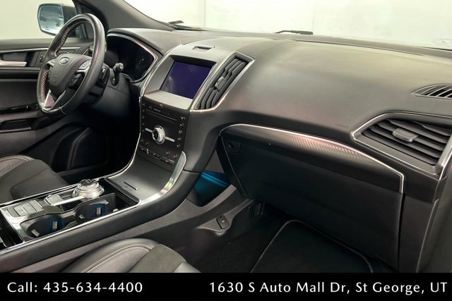 Used 2019 Ford Edge ST image 24