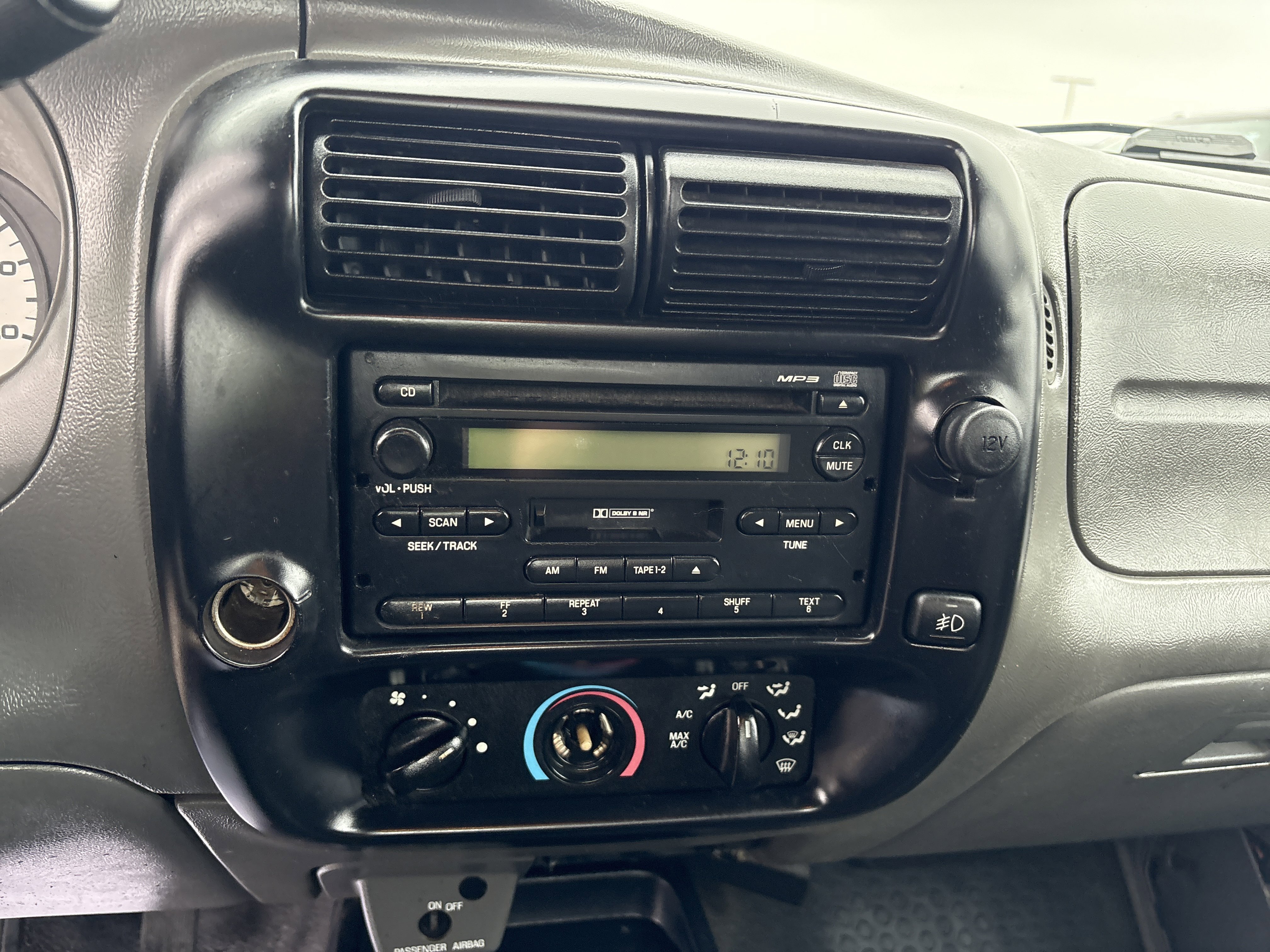 Used 2005 Ford Ranger XLT image 12