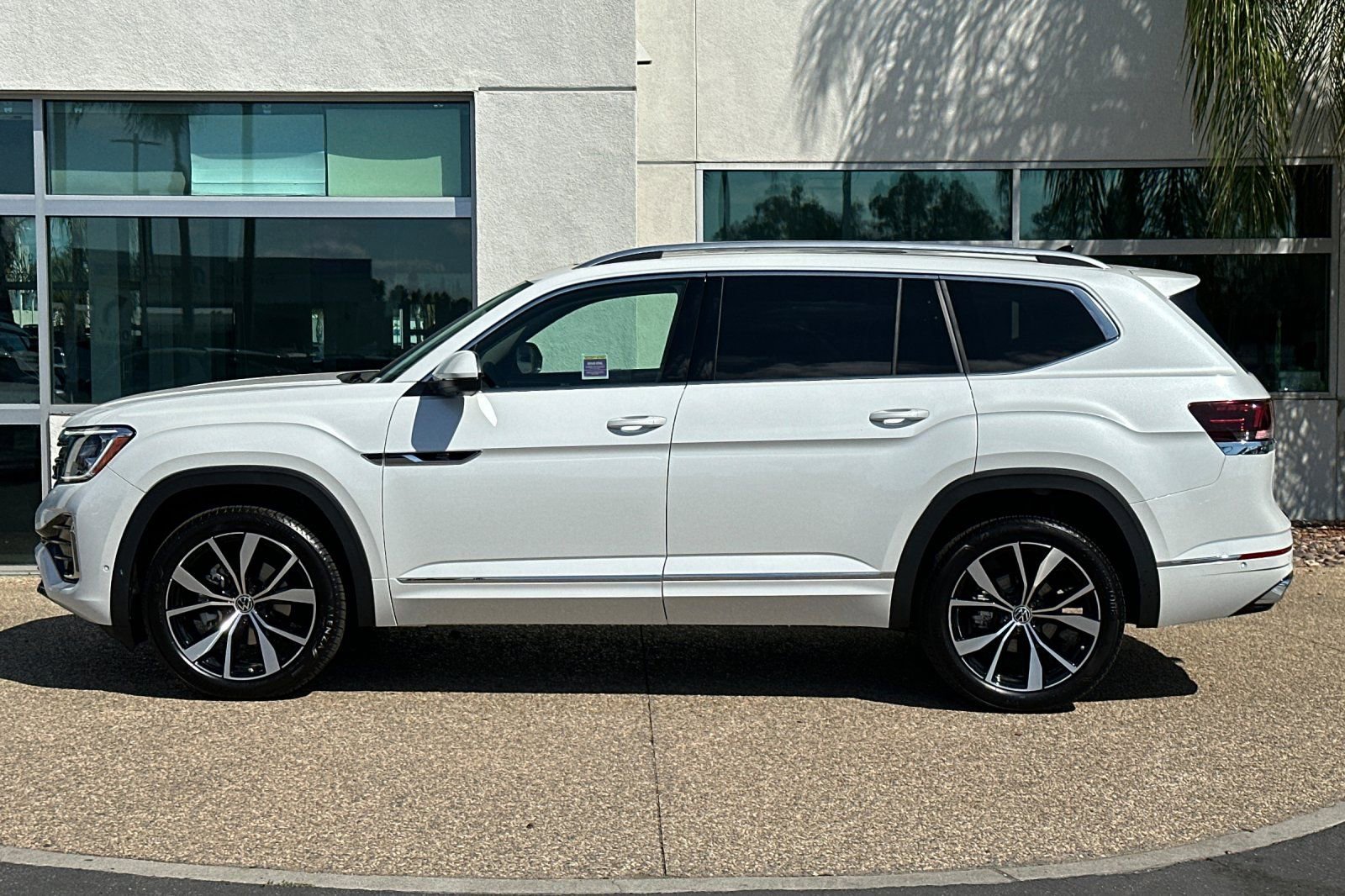 New 2026 Volkswagen Atlas SEL Premium R-Line image 7