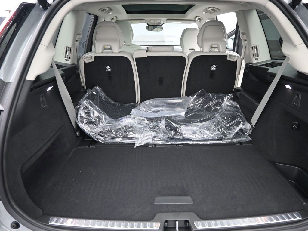 New 2026 Volvo XC90 B6 Ultra image 30