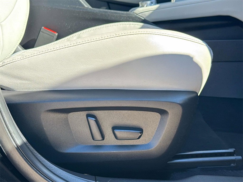 Used 2023 Mitsubishi Outlander SEL Black Edition image 14