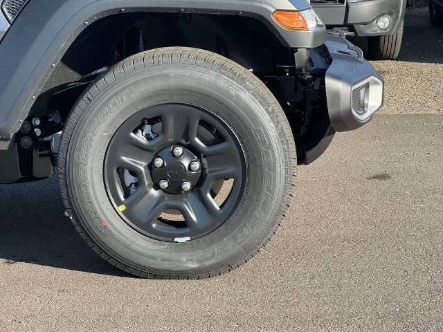New 2026 Jeep Gladiator Sport AWD/4WD image 6