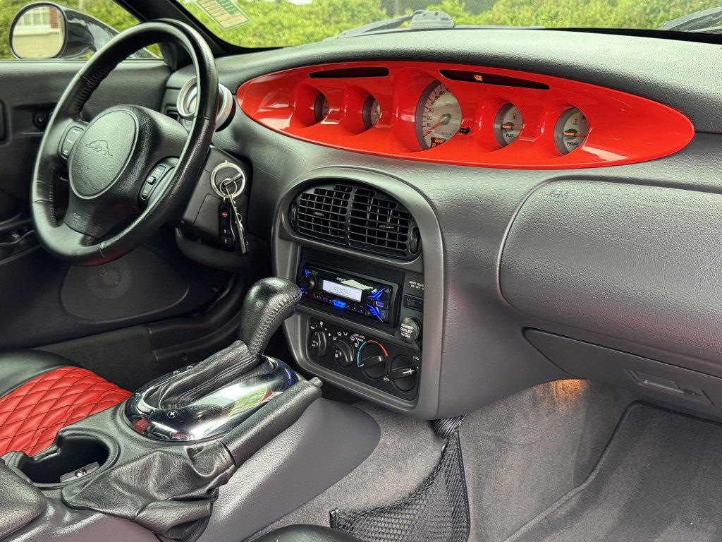 Used 2000 Plymouth Prowler image 27