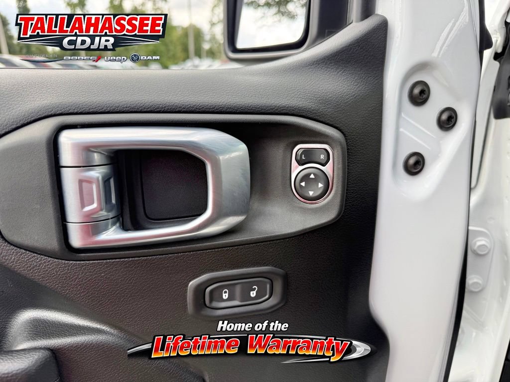 Used 2022 Jeep Wrangler Sport AWD/4WD image 17