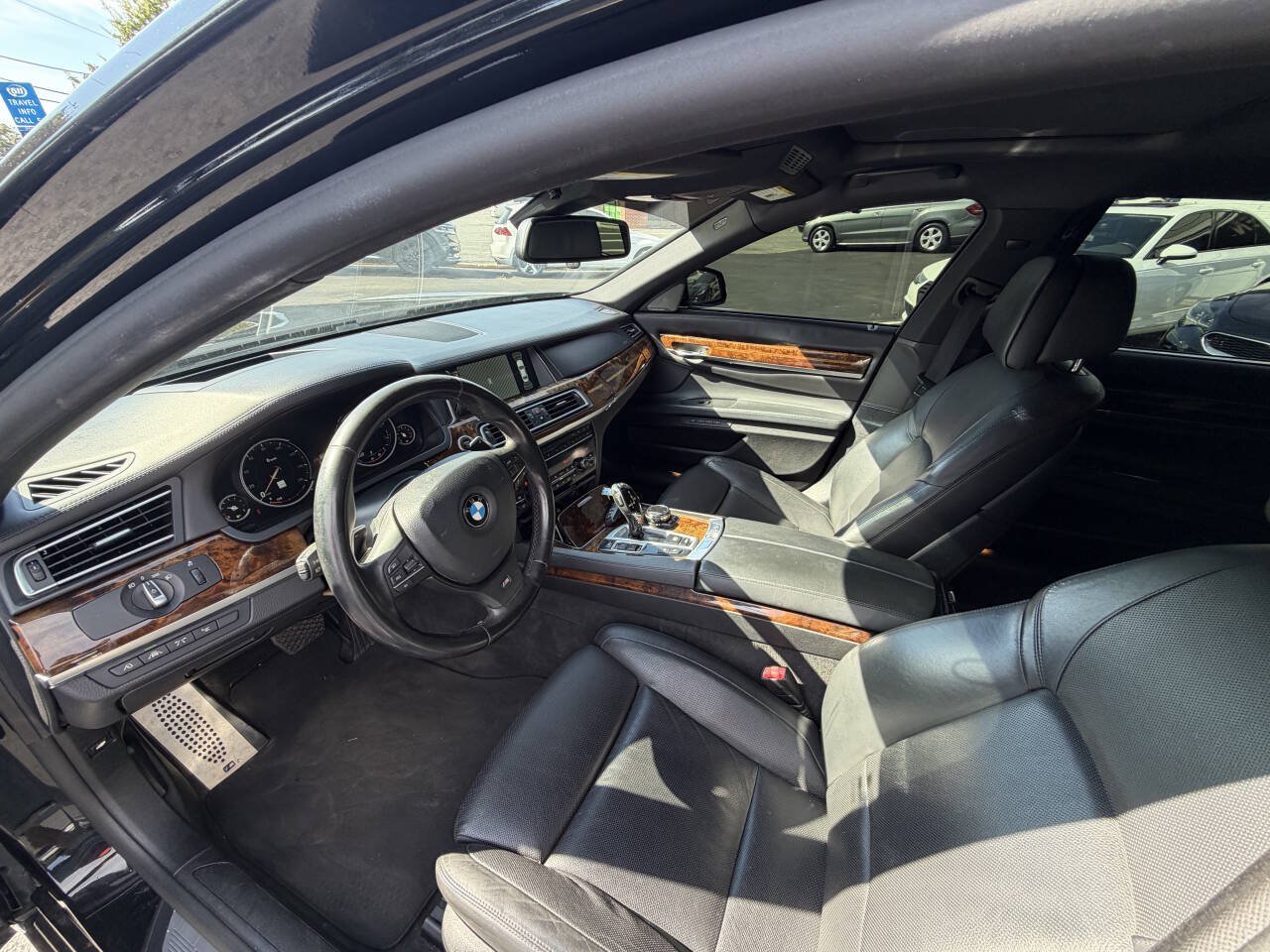 Used 2014 BMW 750Li RWD image 8