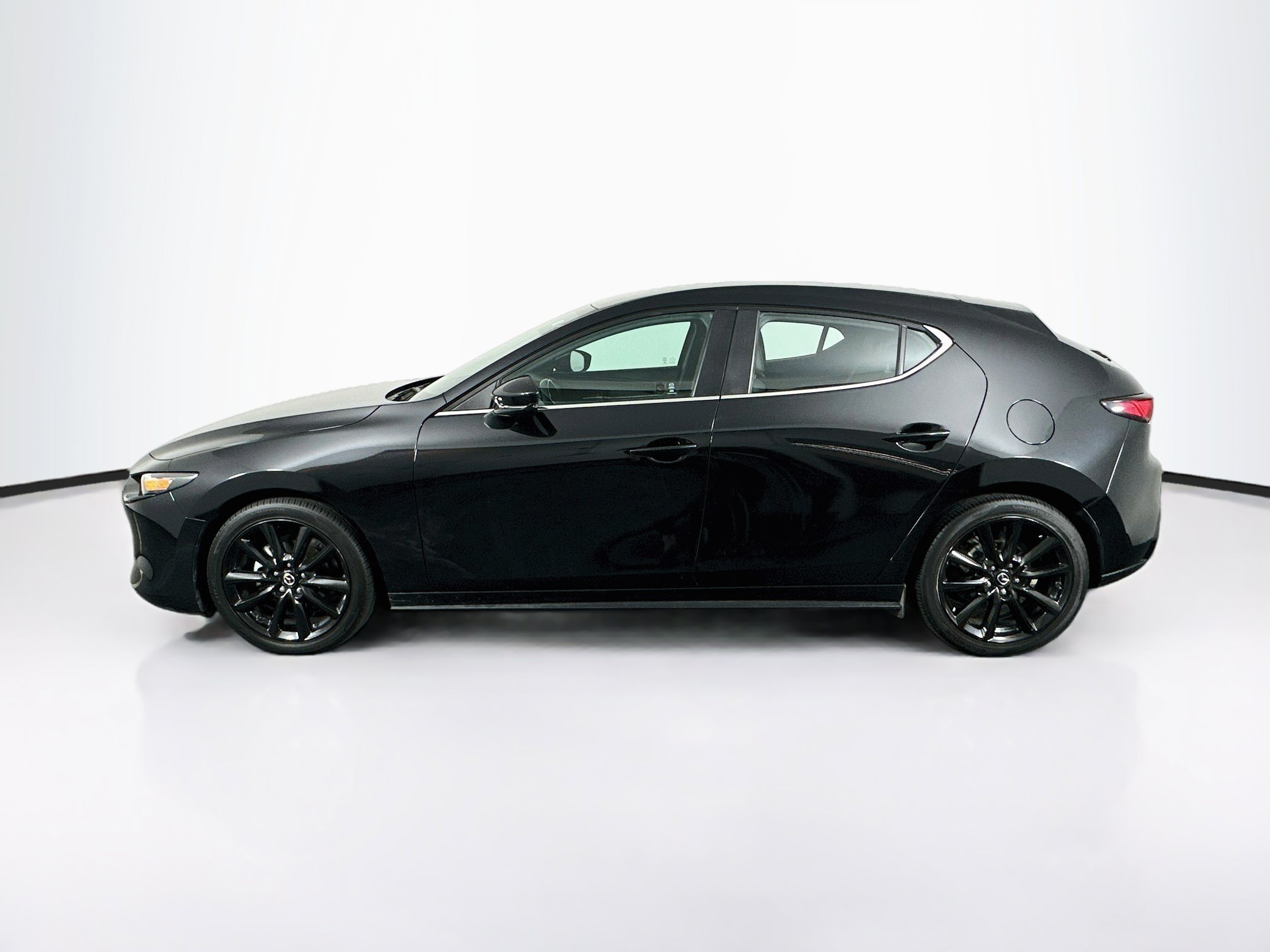 Used 2024 MAZDA MAZDA3 s FWD image 4