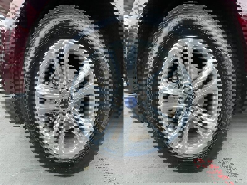 Used 2018 Ford Edge SEL w/ Equipment Group 201A image 42