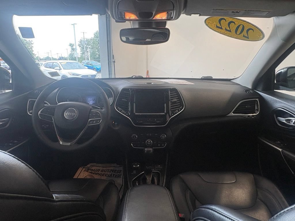 Used 2022 Jeep Cherokee Limited AWD/4WD image 15