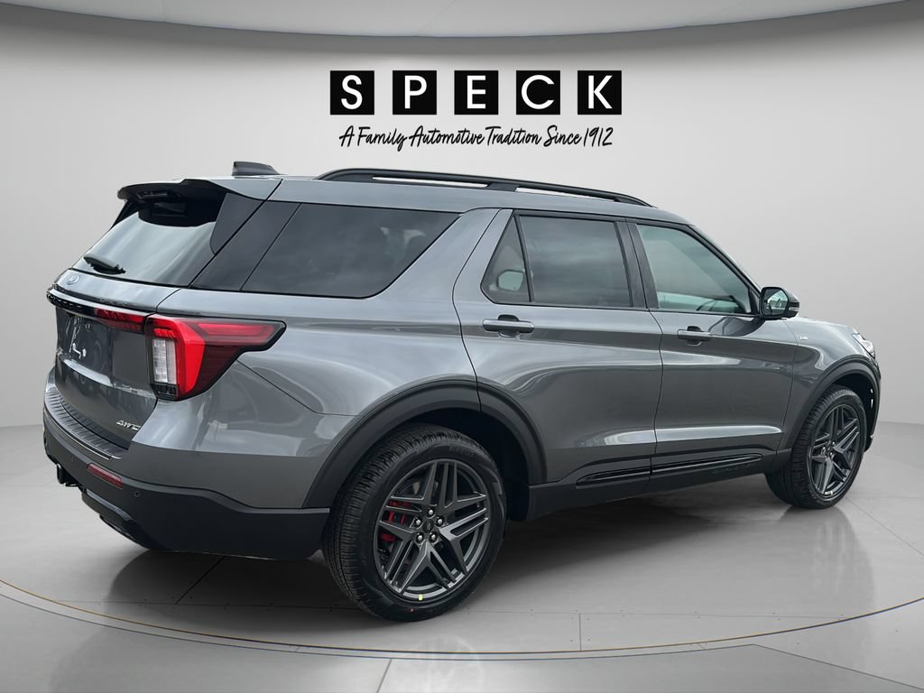 New 2026 Ford Explorer ST-Line w/ ST-Line Street Pack AWD/4WD image 6