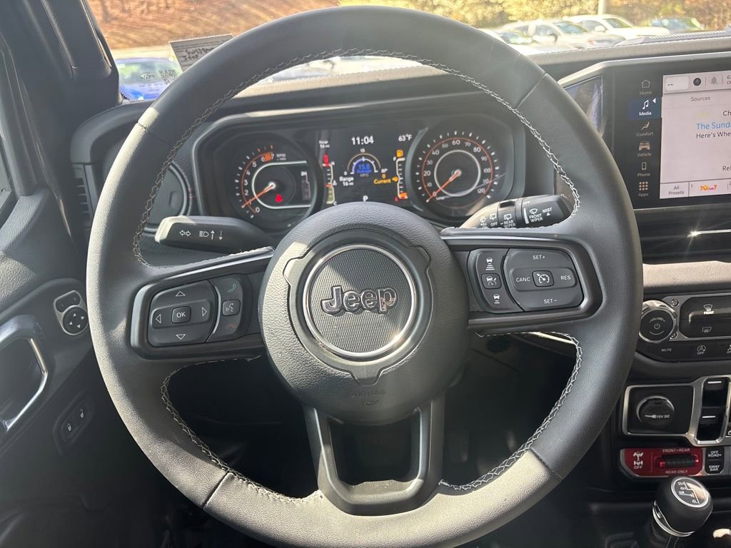 Used 2025 Jeep Wrangler Rubicon image 20