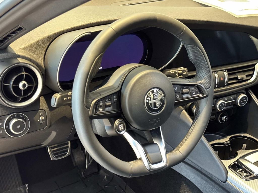 New 2026 Alfa Romeo Giulia w/ Driving Assist Package image 7
