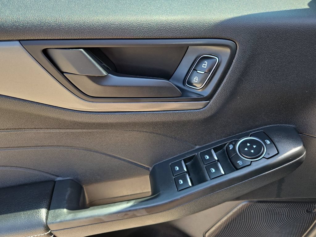 Used 2023 Ford Escape Active FWD image 10