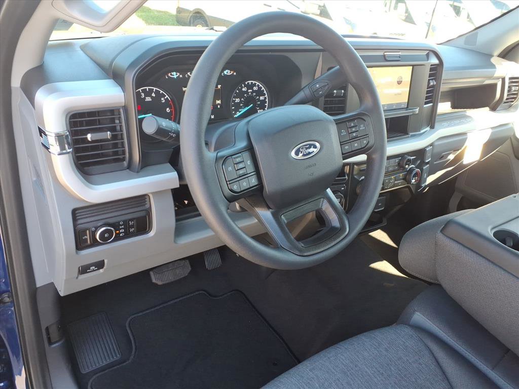 New 2026 Ford F350 4x4 SuperCab Super Duty image 9