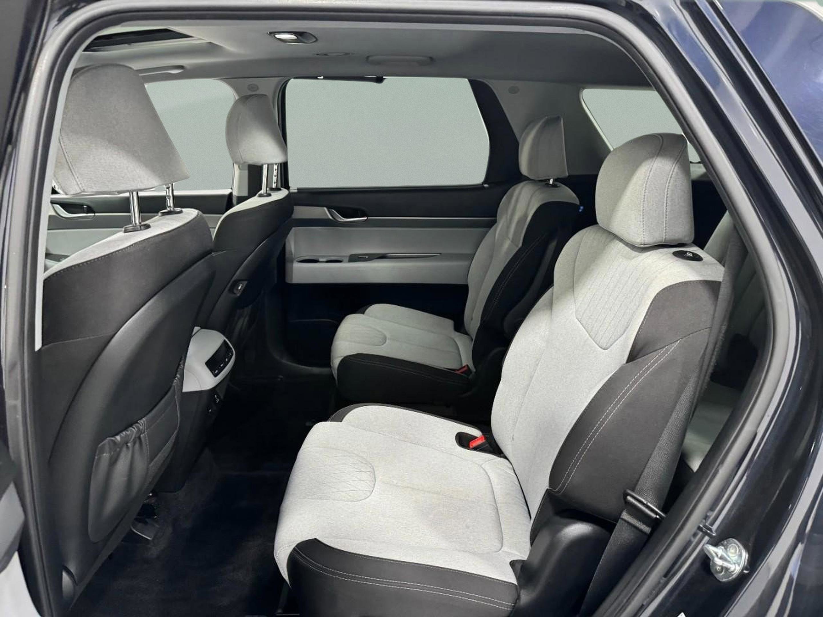 Used 2022 Hyundai Palisade SEL w/ Convenience Package image 10