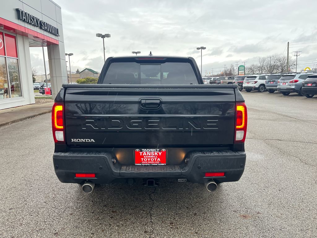 Used 2024 Honda Ridgeline Black Edition image 4