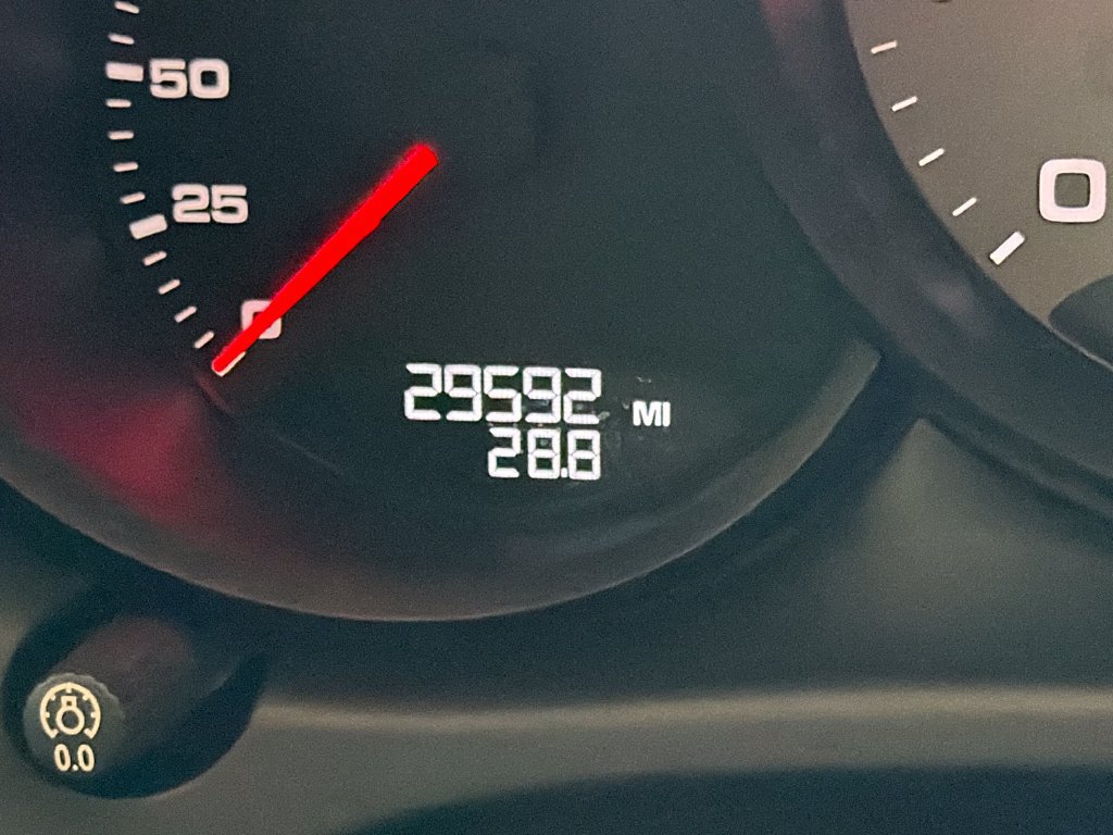 Certified 2021 Porsche Macan S AWD/4WD image 21