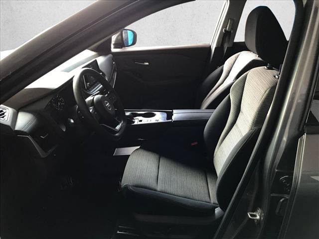 Used 2021 Nissan Rogue SV FWD image 13