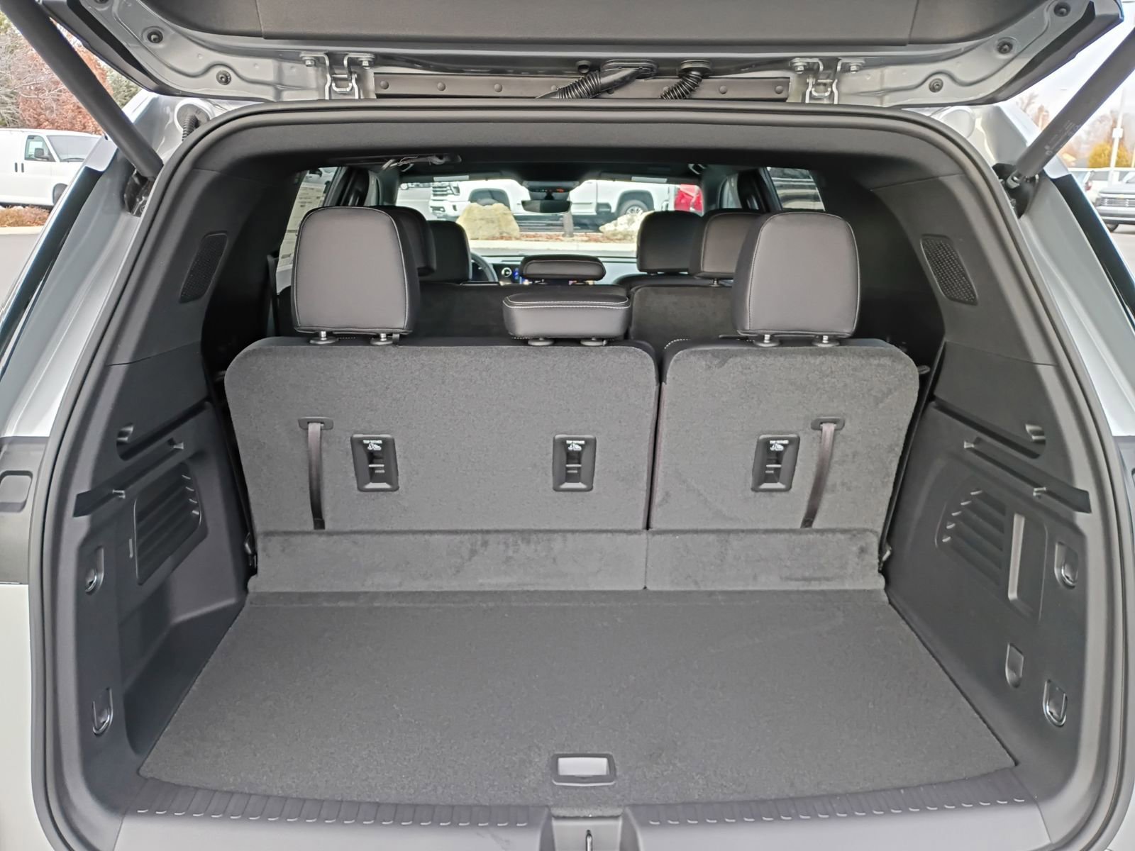 New 2026 Chevrolet Traverse LT image 24