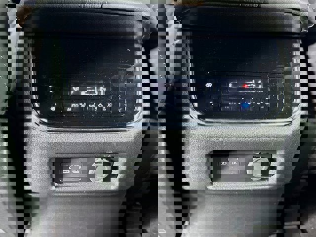 New 2025 Nissan Armada SL w/ Captain's Chari Seat Package image 29