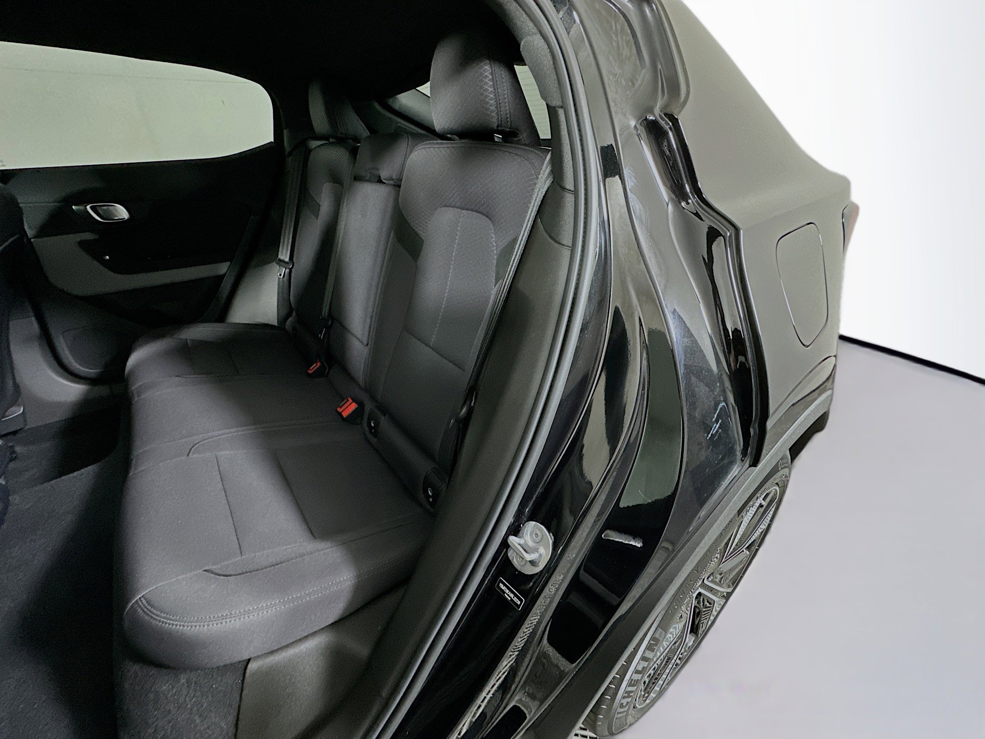 Used 2024 Polestar Polestar 2 image 25