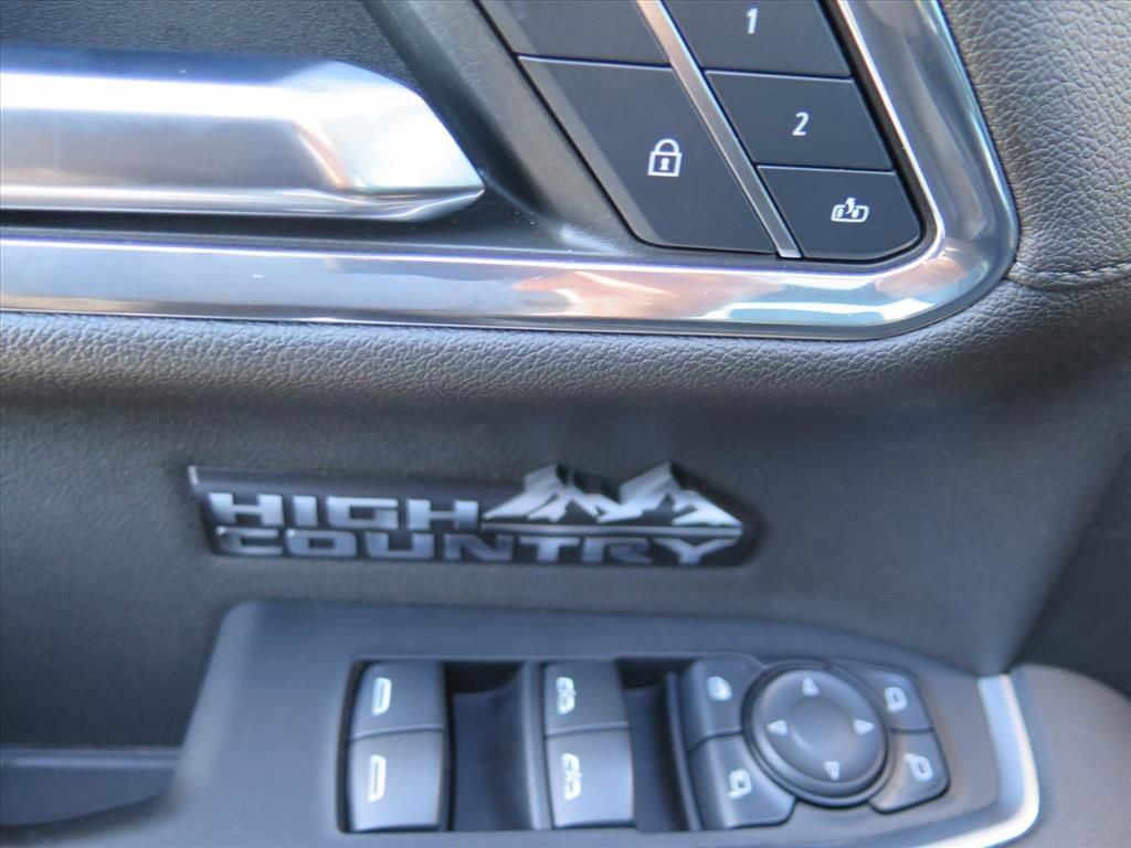 Used 2024 Chevrolet Silverado 1500 High Country w/ High Country Premium Package image 11