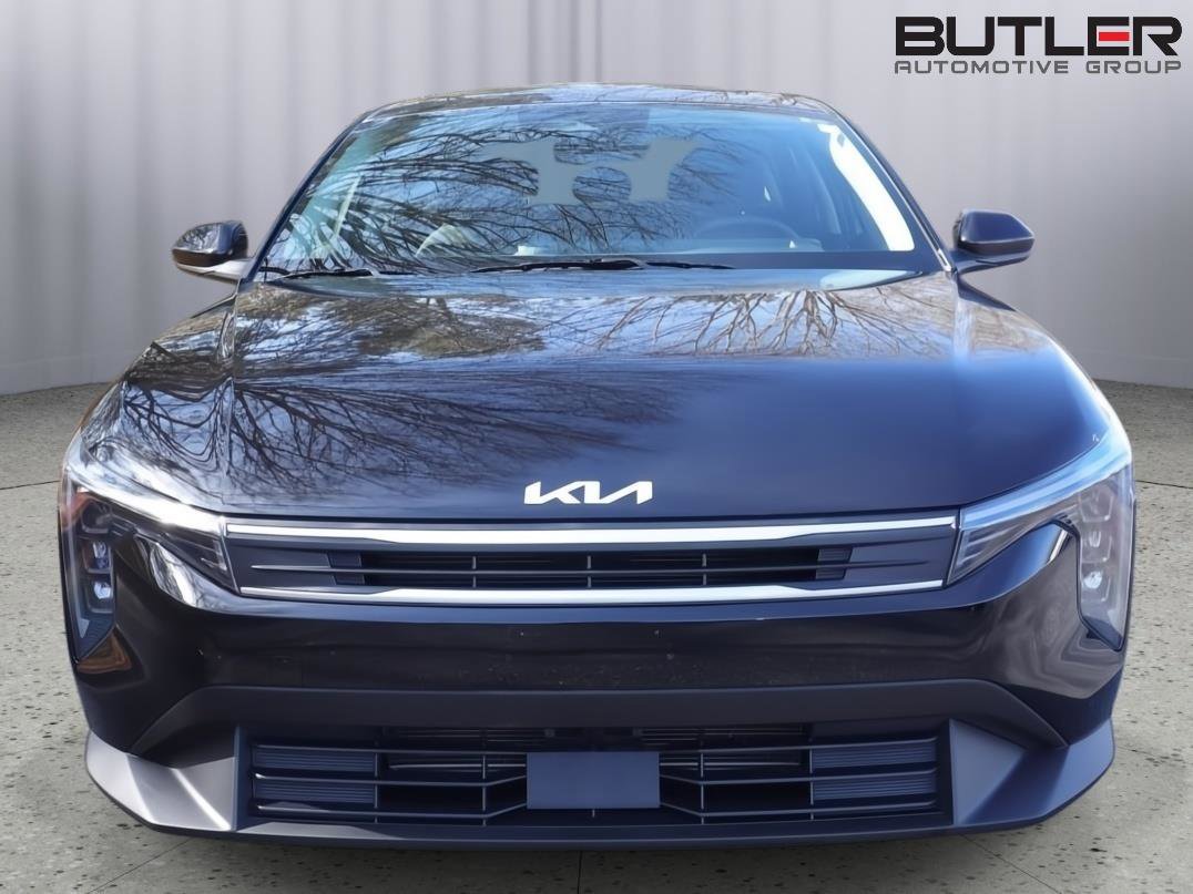 Used 2025 Kia K4 LXS image 2