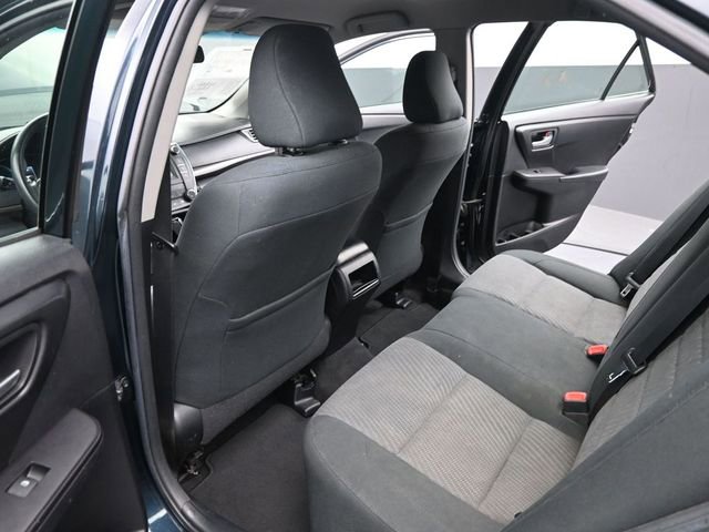 Used 2016 Toyota Camry LE image 14