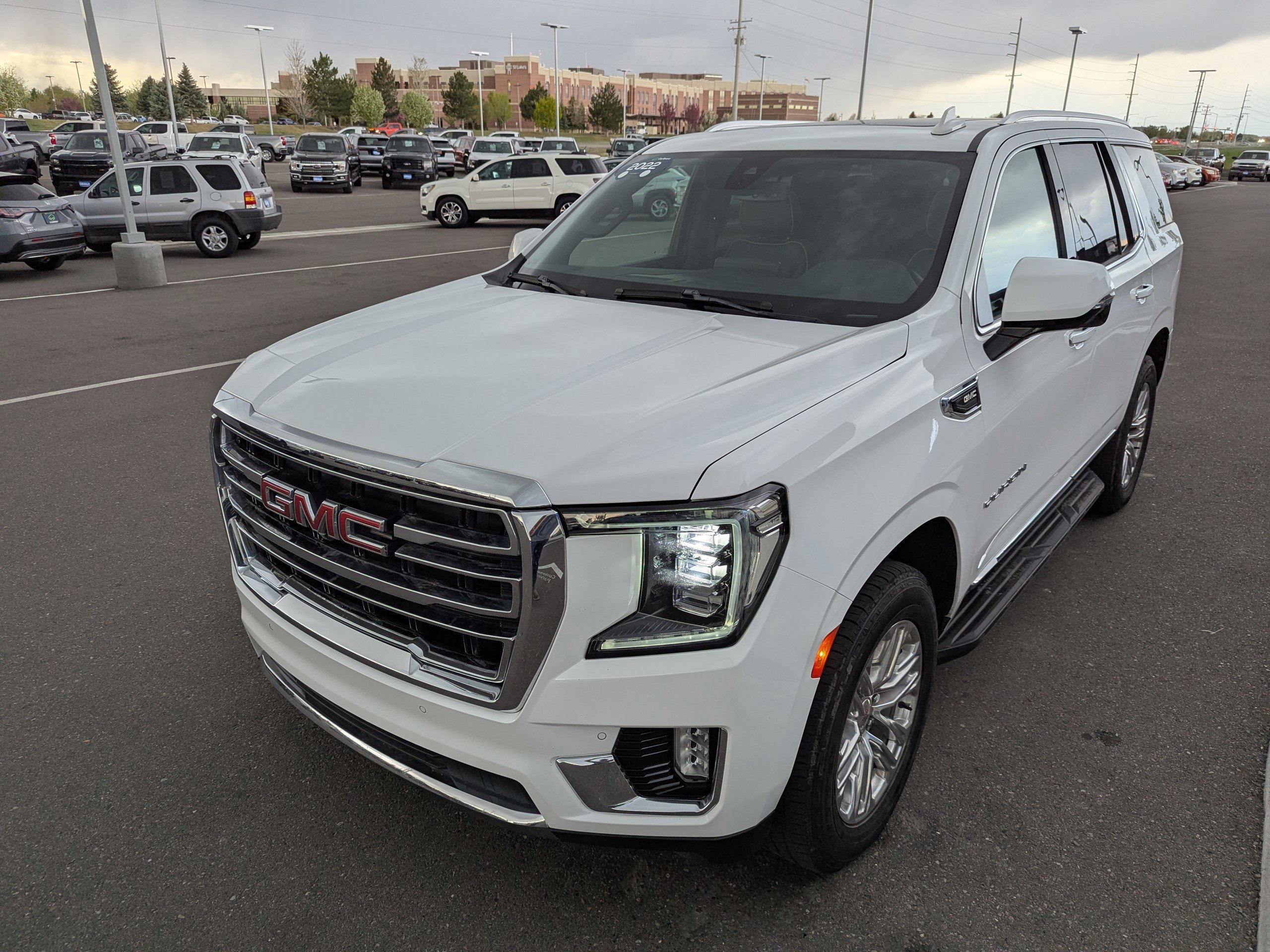 Used 2022 GMC Yukon SLT w/ SLT Luxury Plus Package image 8