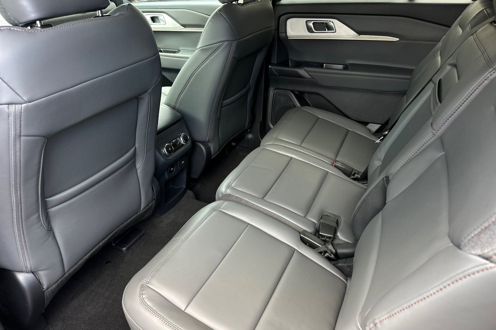New 2026 Ford Explorer Active w/ Active Comfort Package RWD image 11