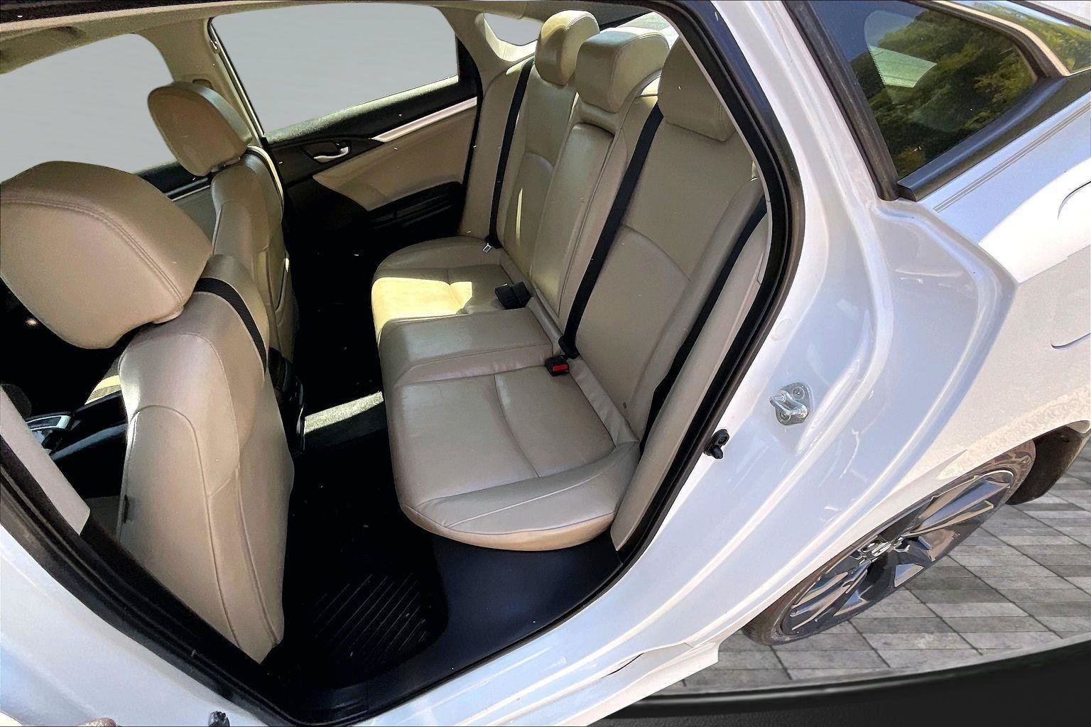 Used 2019 Honda Civic Touring image 26