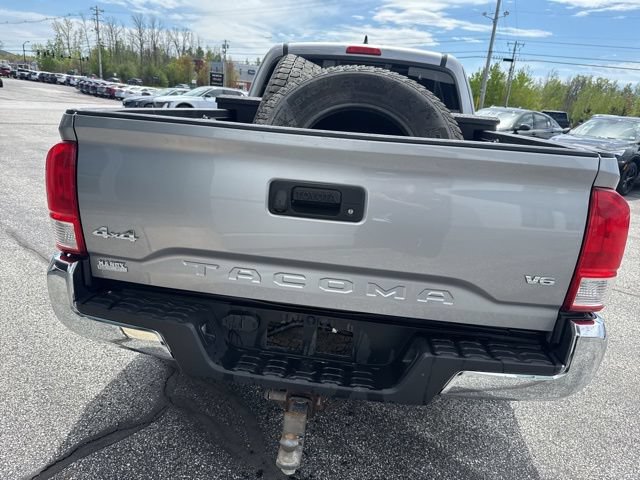 Used 2017 Toyota Tacoma SR5 w/ Tow Package AWD/4WD image 5