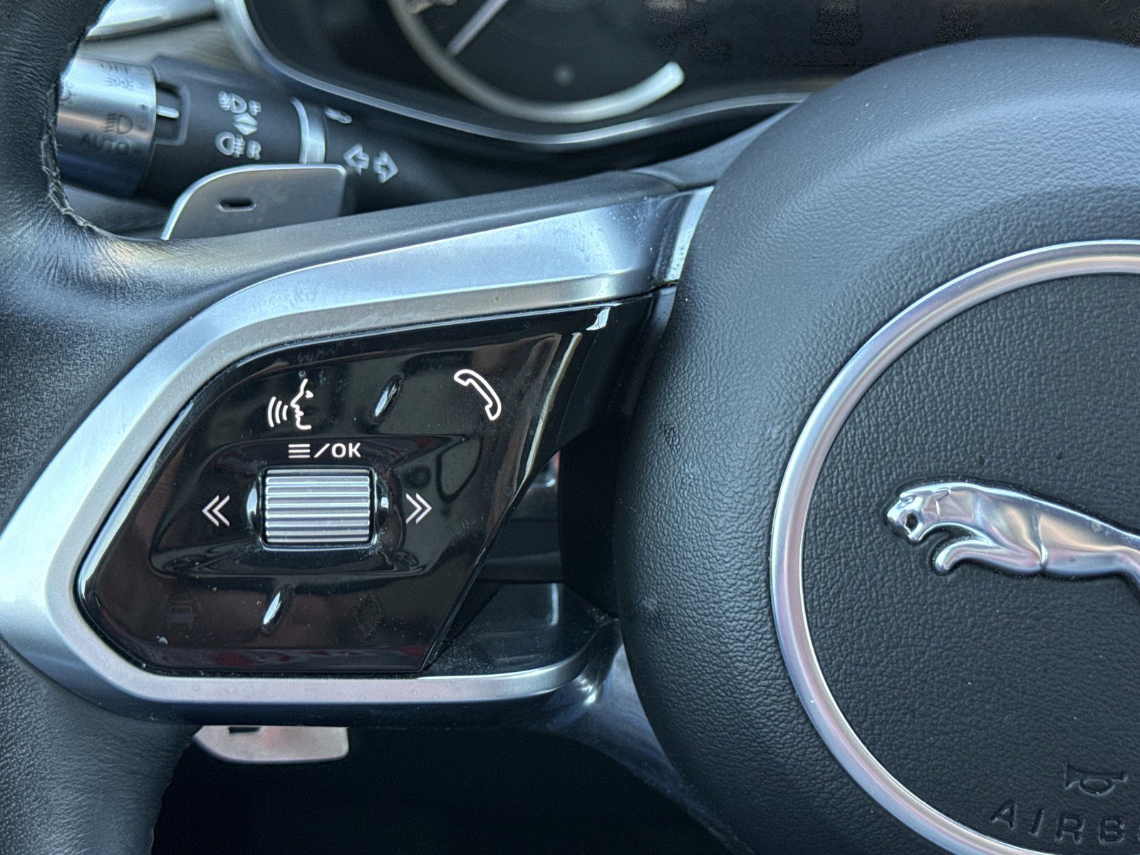 Used 2022 Jaguar F-PACE S image 22