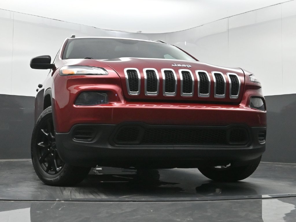 Used 2017 Jeep Cherokee Sport FWD image 21