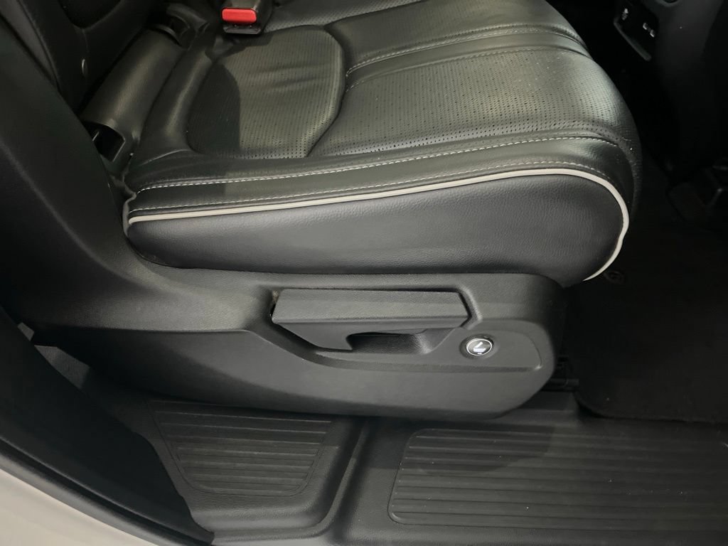 Used 2023 Honda Pilot Elite image 62