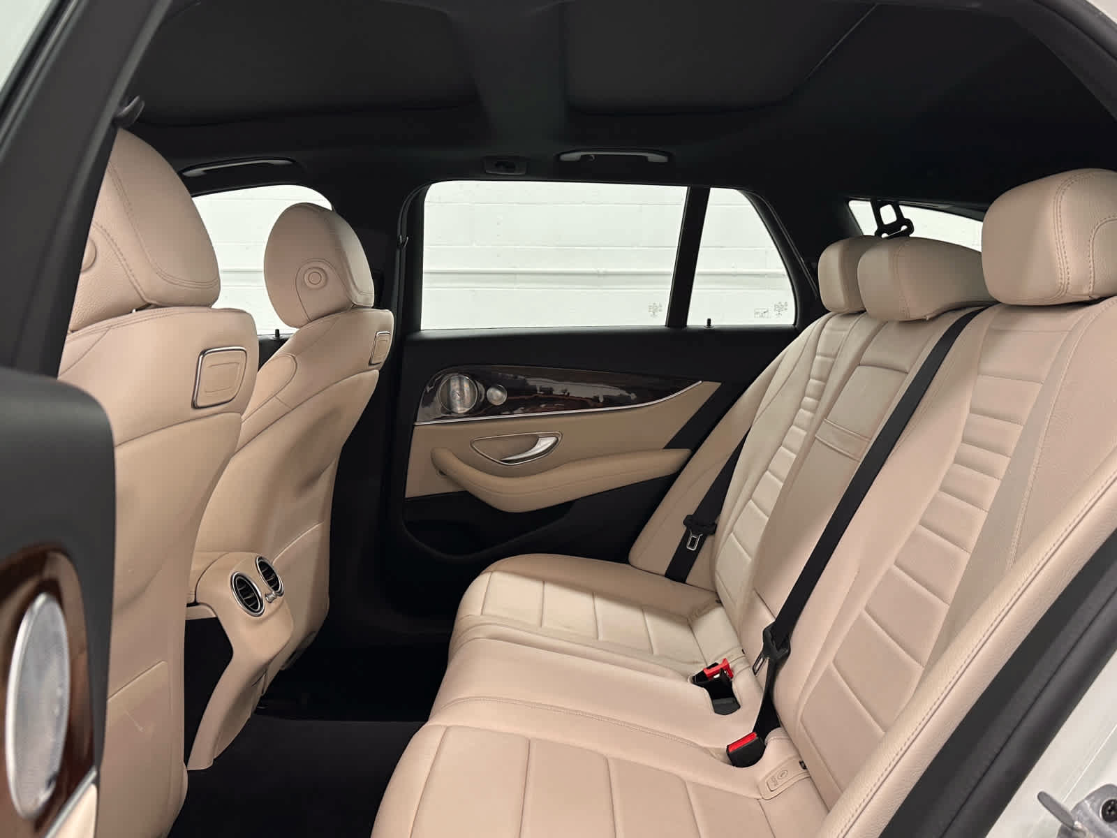 Used 2019 Mercedes-Benz E 450 4MATIC Wagon image 14