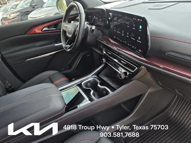 Used 2024 Chevrolet Traverse RS w/ LPO, Floor Liner Package AWD/4WD image 15