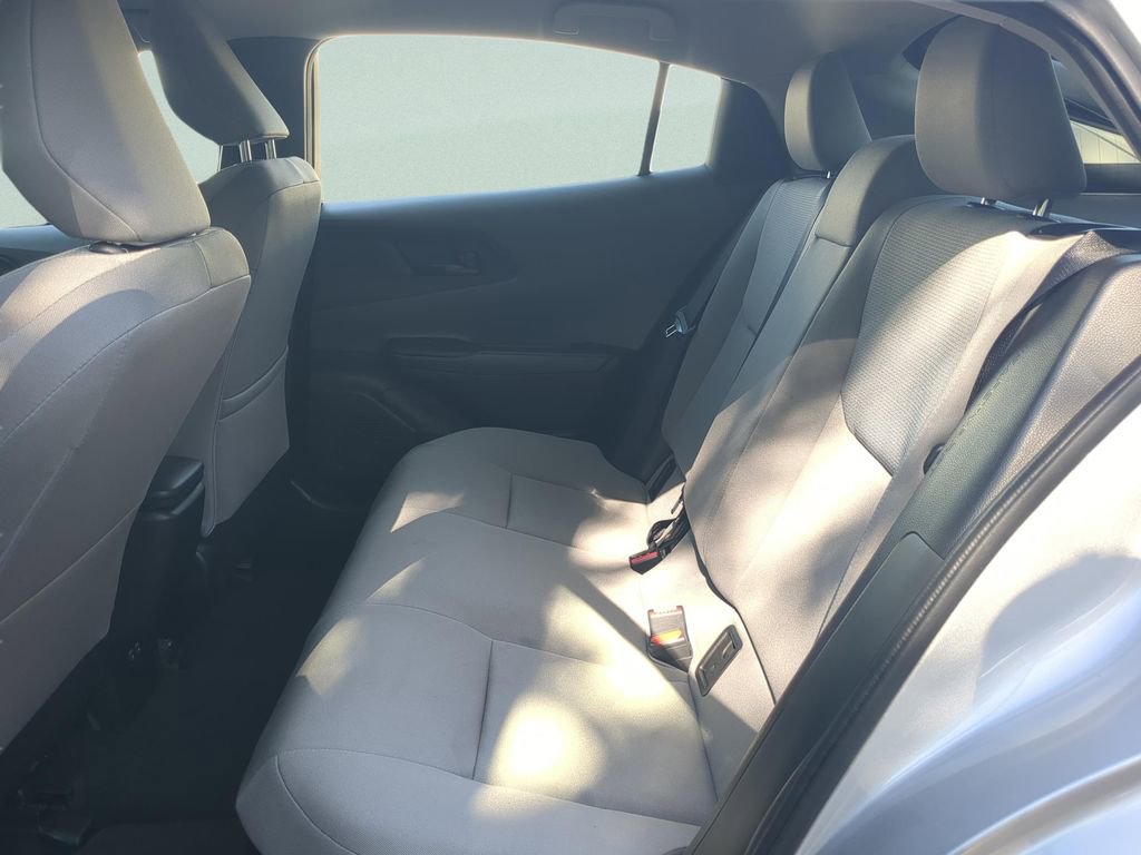 Used 2025 Toyota Prius LE FWD image 12