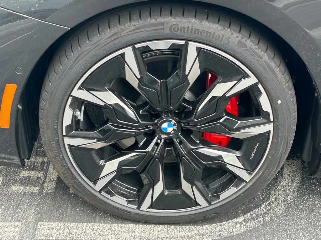 New 2027 BMW 550e xDrive AWD/4WD image 9