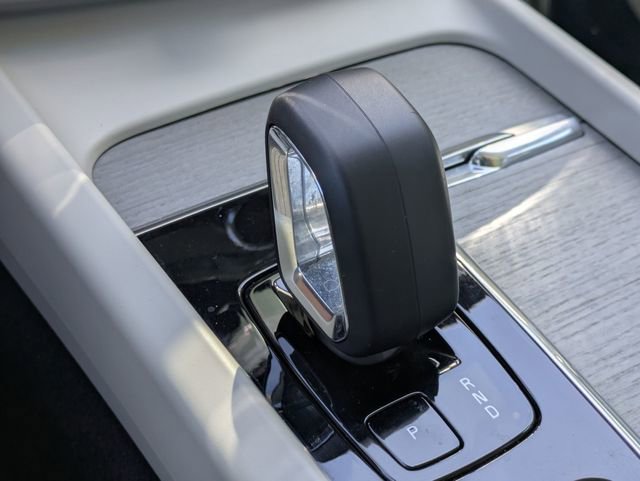 Certified 2023 Volvo XC60 B5 Plus w/ Protection Package Premier FWD image 20