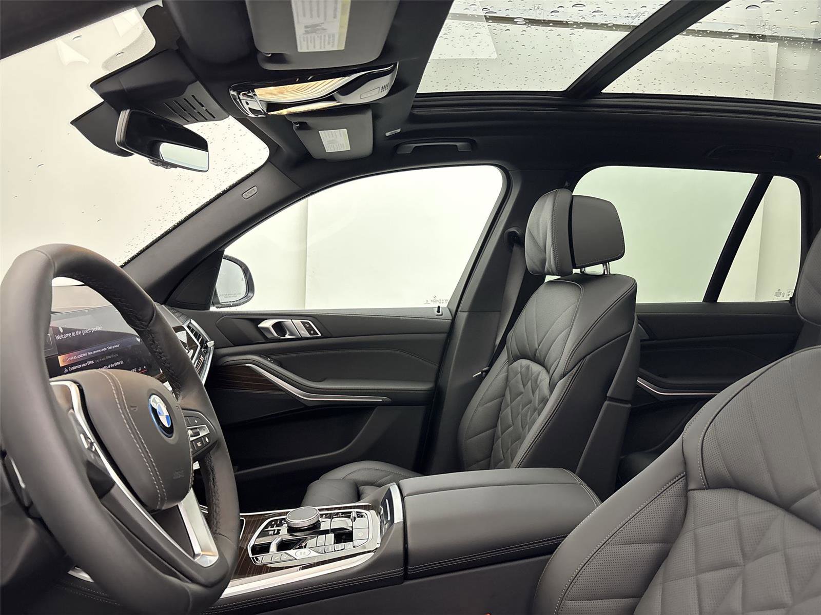 New 2026 BMW X5 xDrive50e w/ Climate Comfort Package image 24