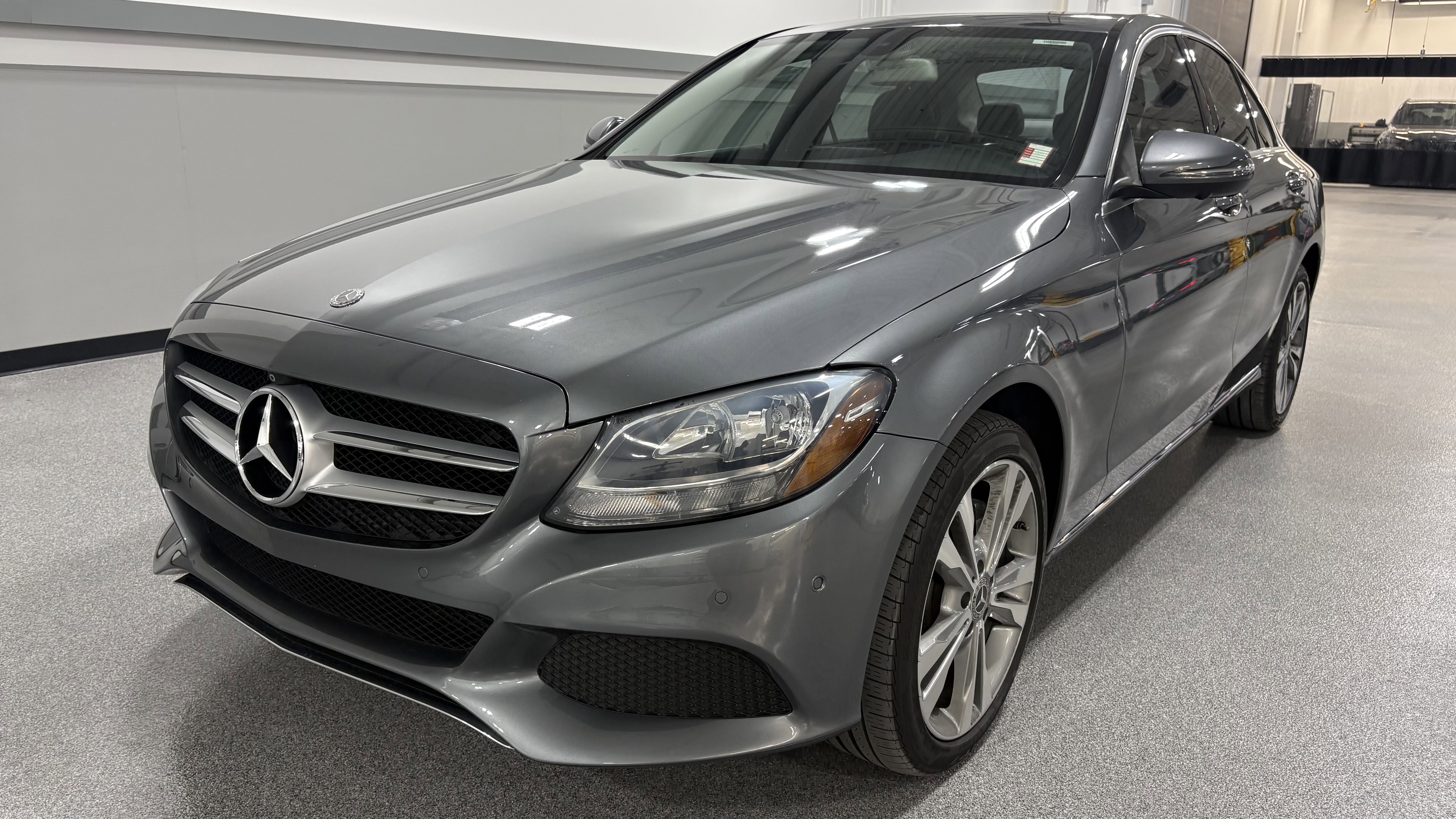 Used 2018 Mercedes-Benz C 300 4MATIC Sedan image 5