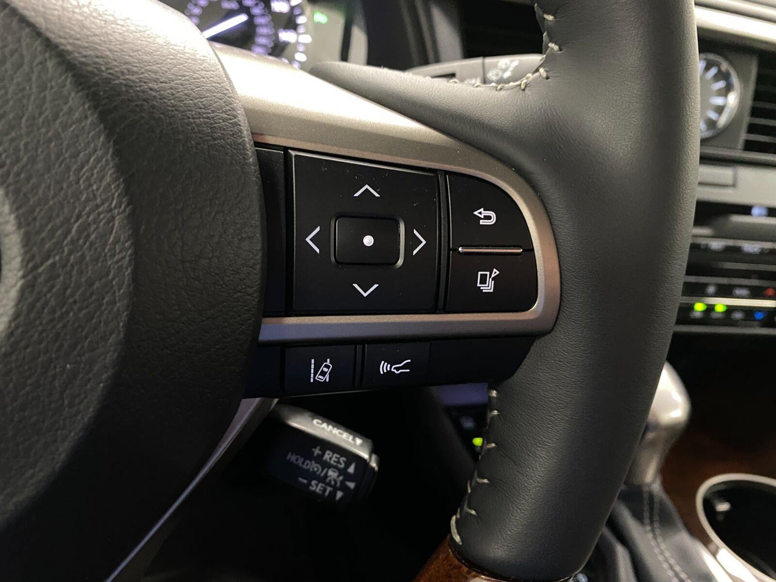 Used 2019 Lexus RX 350 AWD w/ Navigation Package image 18