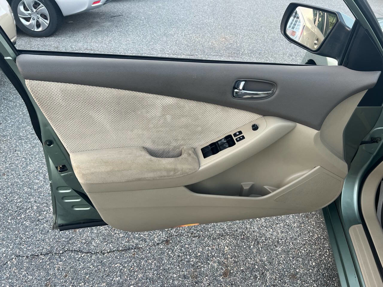 Used 2007 Nissan Altima Hybrid Sedan image 21