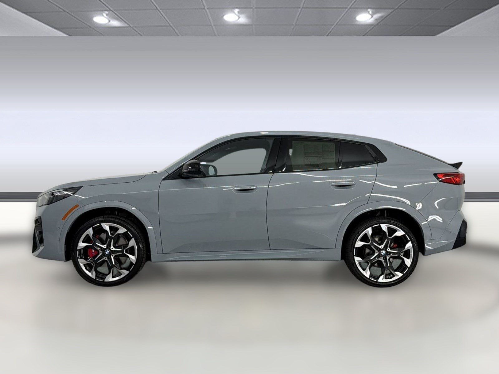 New 2026 BMW X2 xDrive28i w/ Technology Package AWD/4WD image 2