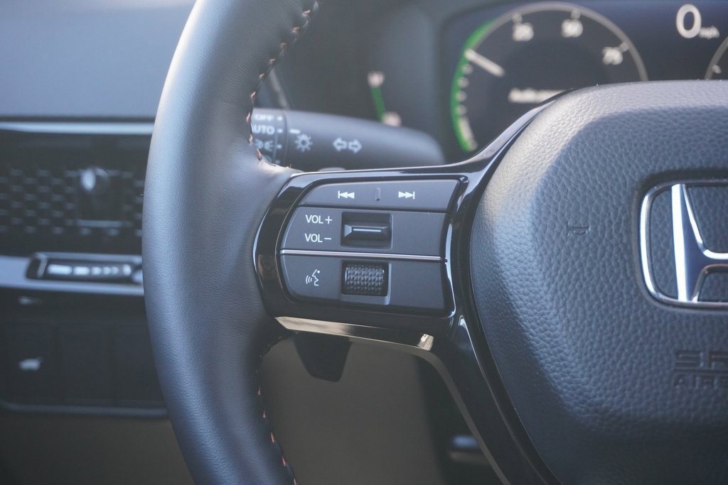 Used 2026 Honda CR-V Sport Touring image 15