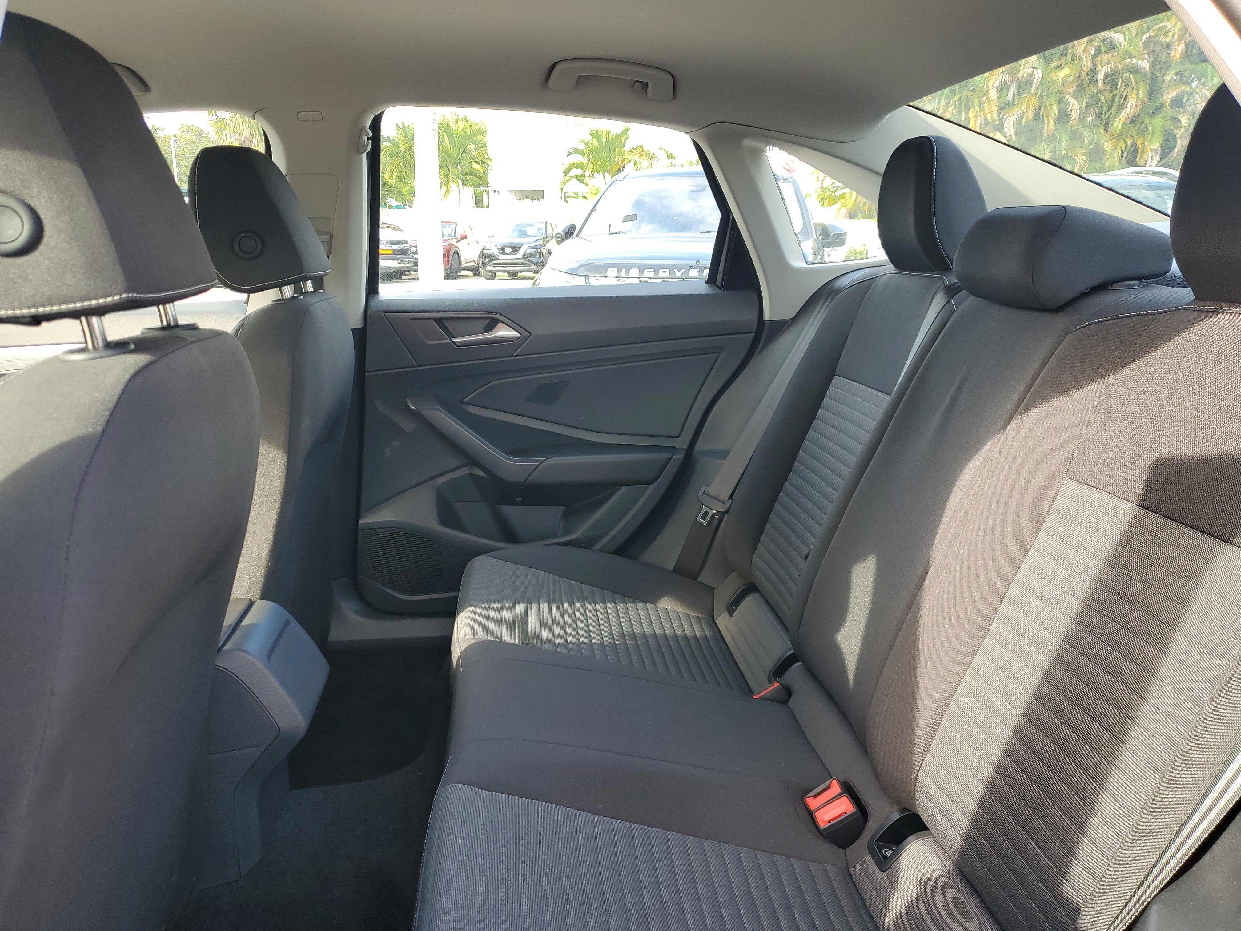 Used 2025 Volkswagen Jetta S image 12