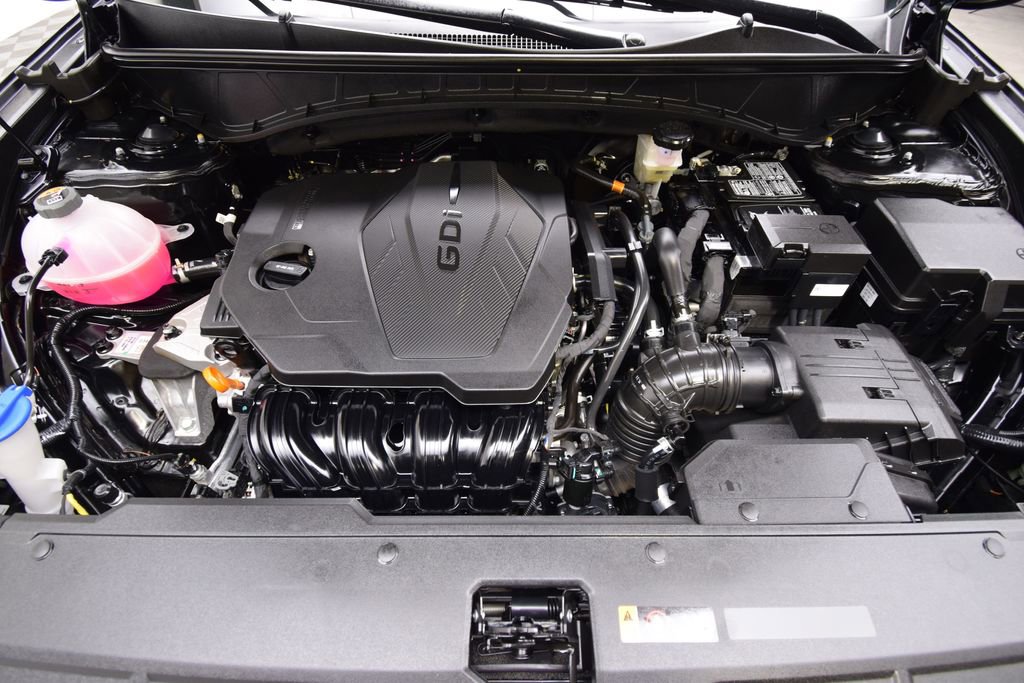 Used 2025 Hyundai Tucson SE image 24