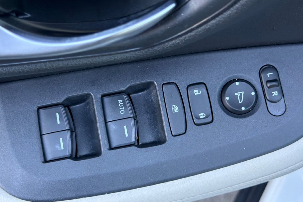 Certified 2024 Honda HR-V LX image 14